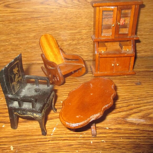 Dollhouse Furniture 7 piece set of Living Room Furniture mostly Wooden Set 1 - Picture 2 of 12